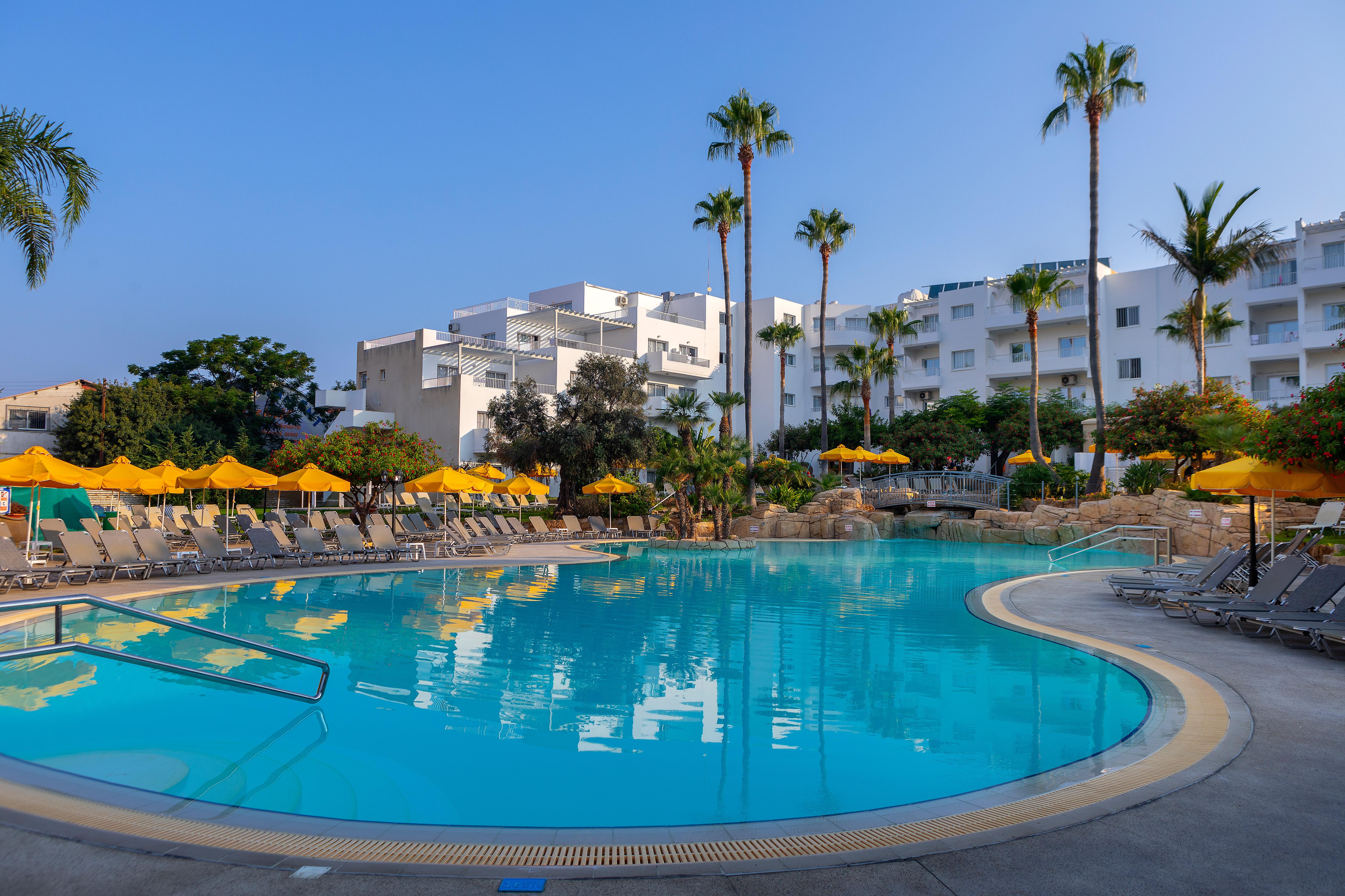 Mayfair Gardens Paphos Eksteriør bilde
