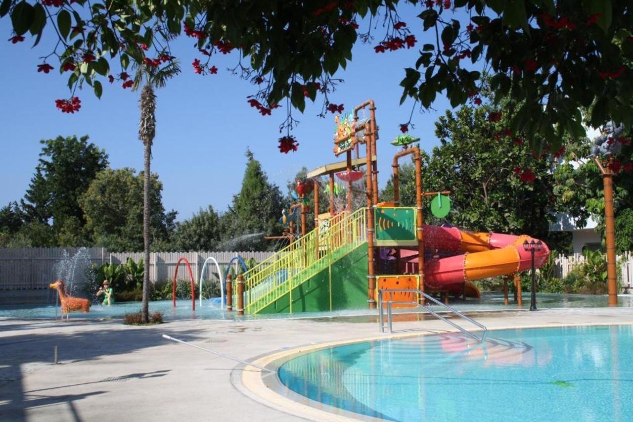 Mayfair Gardens Paphos Eksteriør bilde