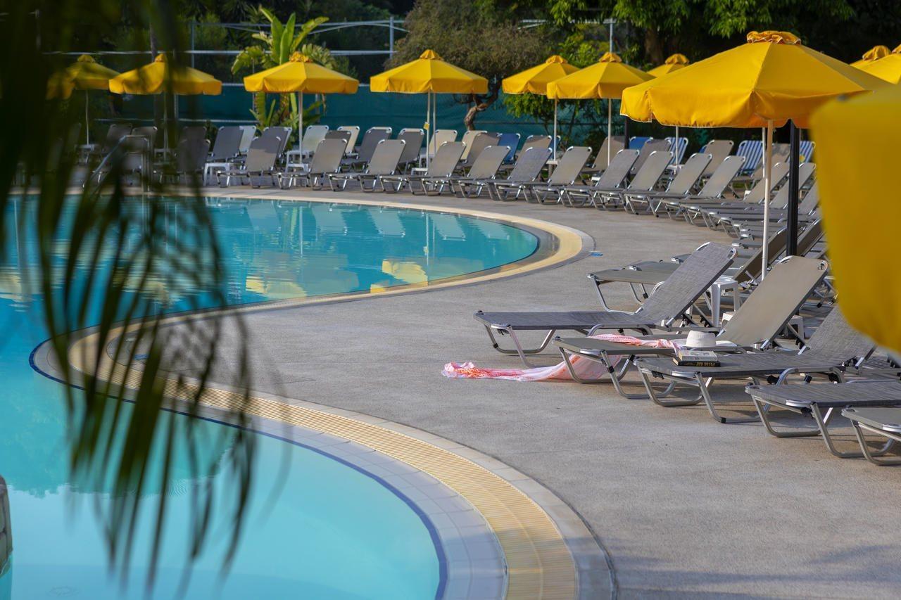 Mayfair Gardens Paphos Eksteriør bilde