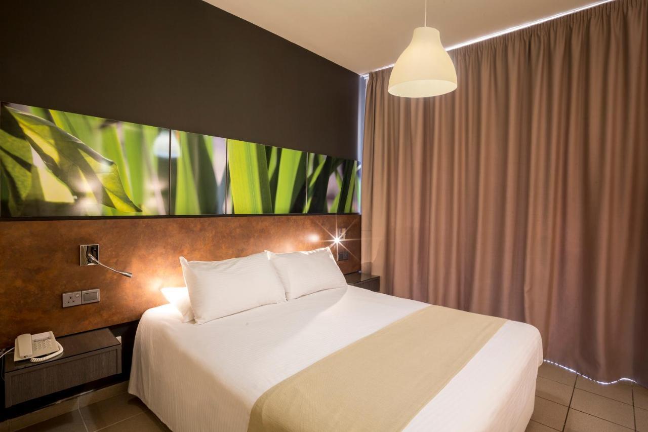 Mayfair Gardens Paphos Eksteriør bilde