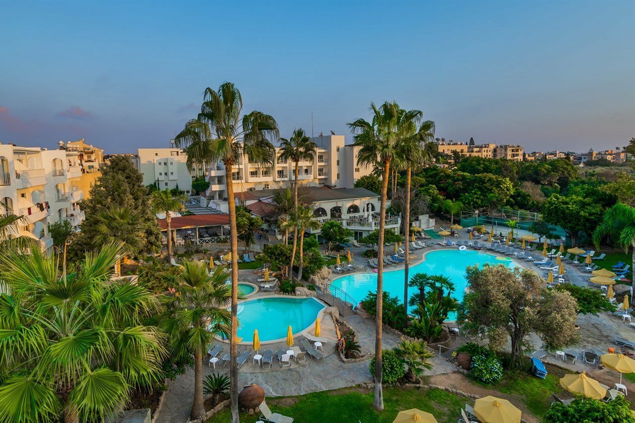 Mayfair Gardens Paphos Eksteriør bilde