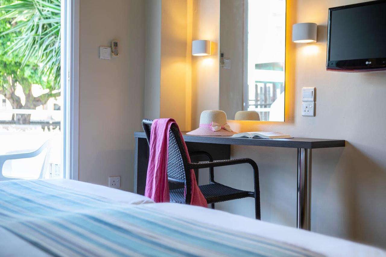 Mayfair Gardens Paphos Eksteriør bilde
